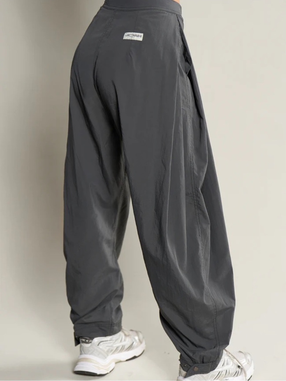 β‘ Joah Brown NWOT Barrel Leg Pants Jet
